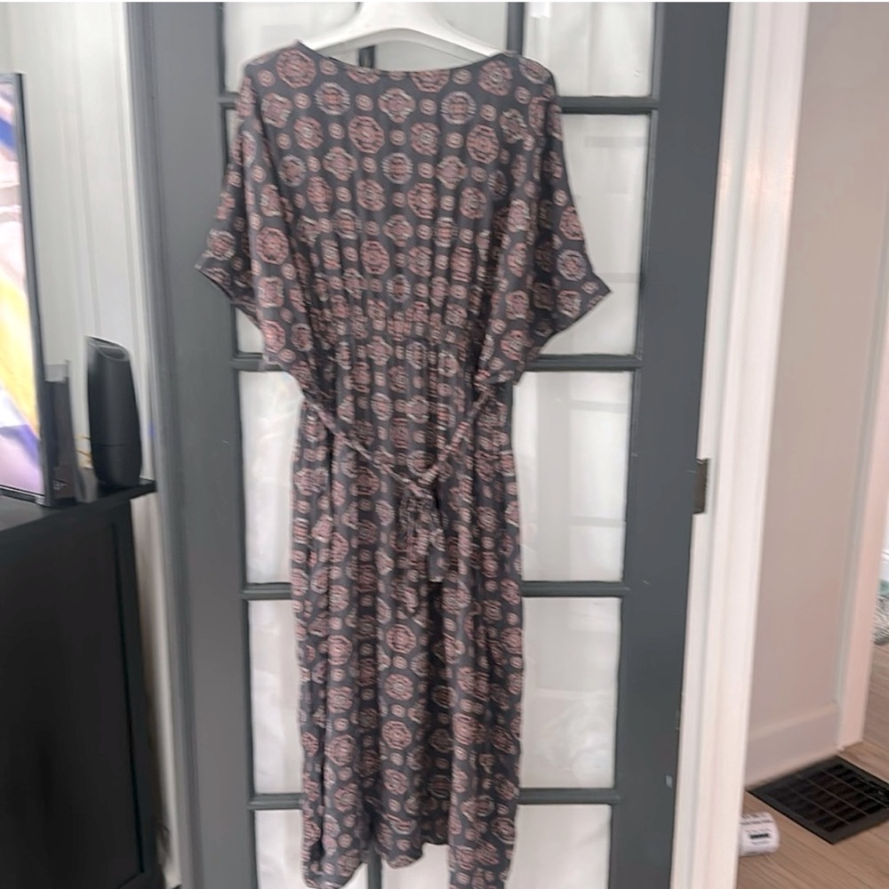 Paisley Print Flowy Dress 🌿